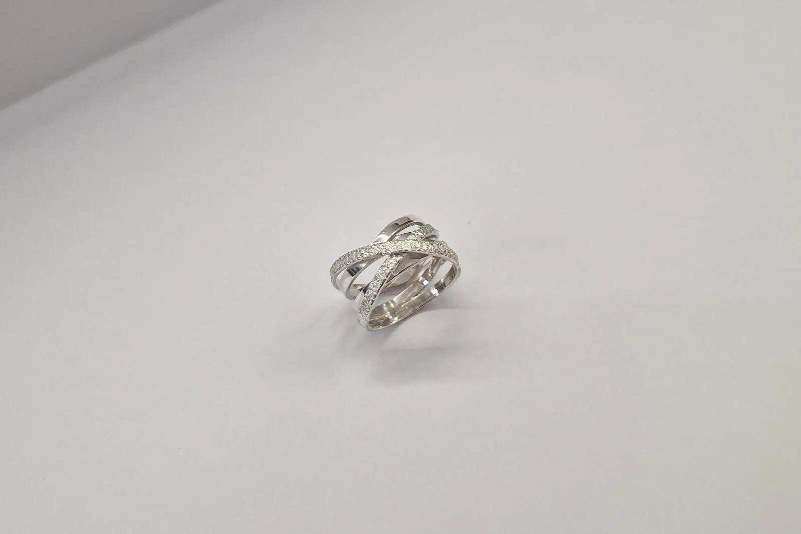 Handgesmede zilveren ring